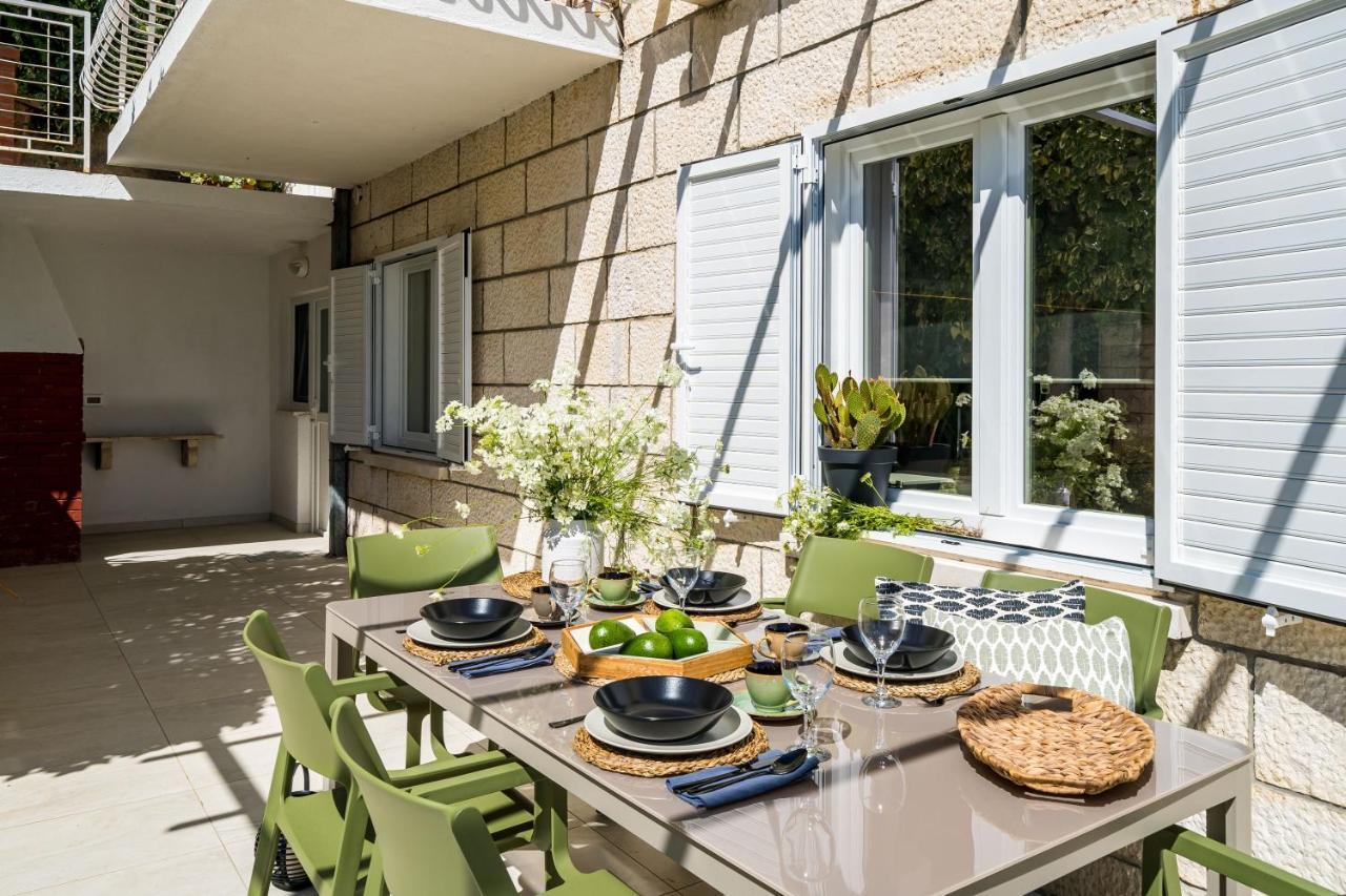 Gorgeous Ground Floor W/ Minipool & Patio Appartement Dubrovnik Buitenkant foto
